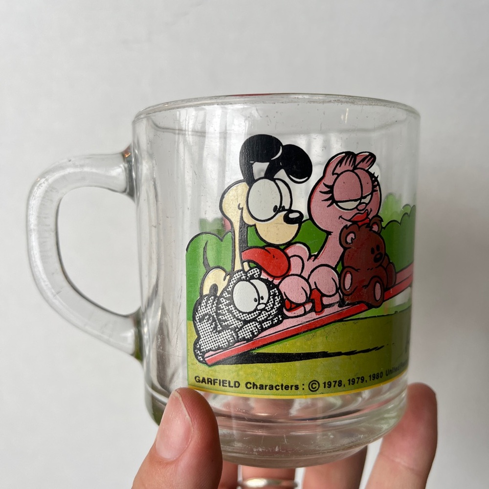 3/$30 🌟 VTG Garfield and Friends McDonalds Glass Mug - Picture 2 of 6
